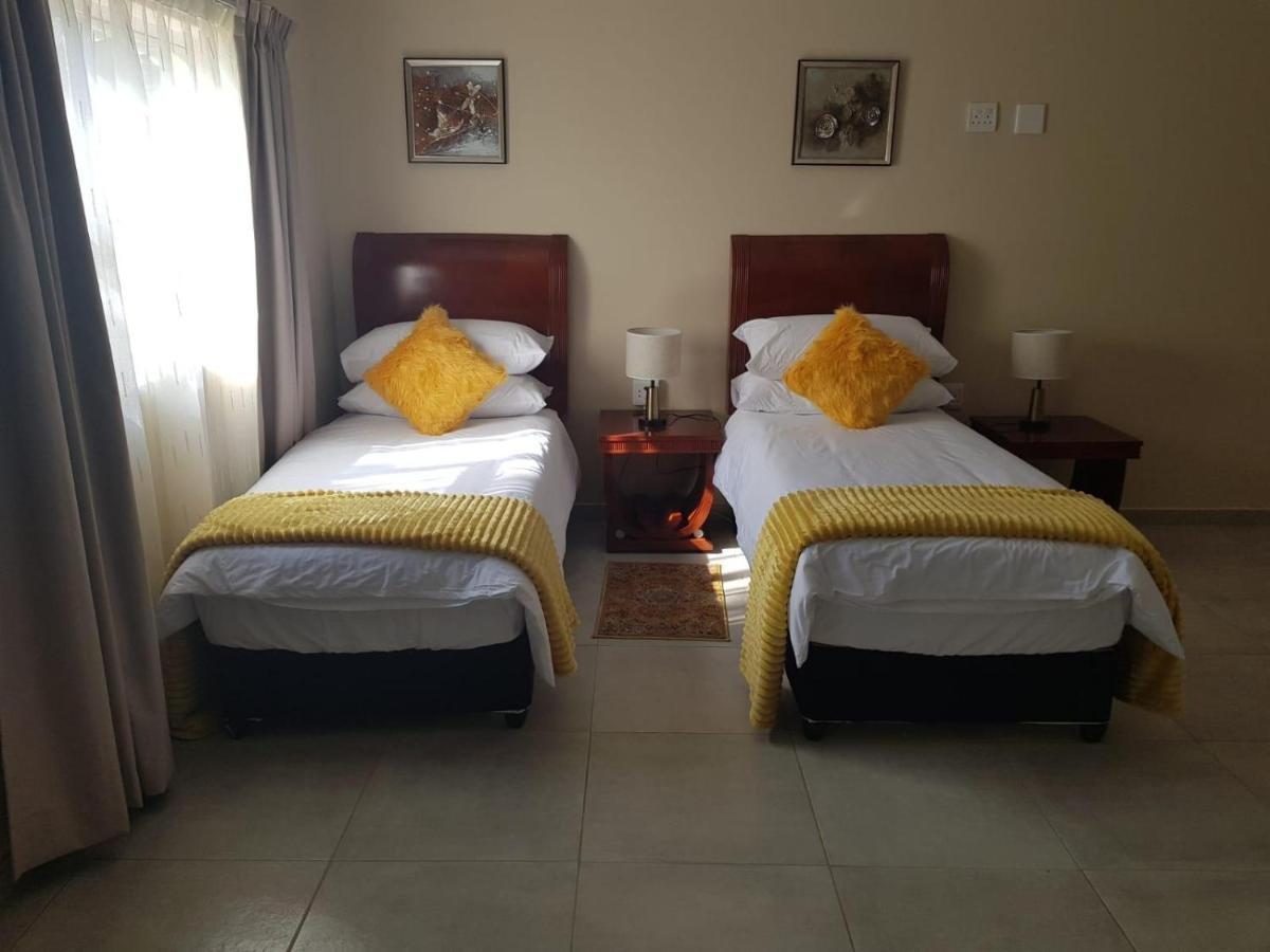 Benoni N12 Hotel Exterior photo