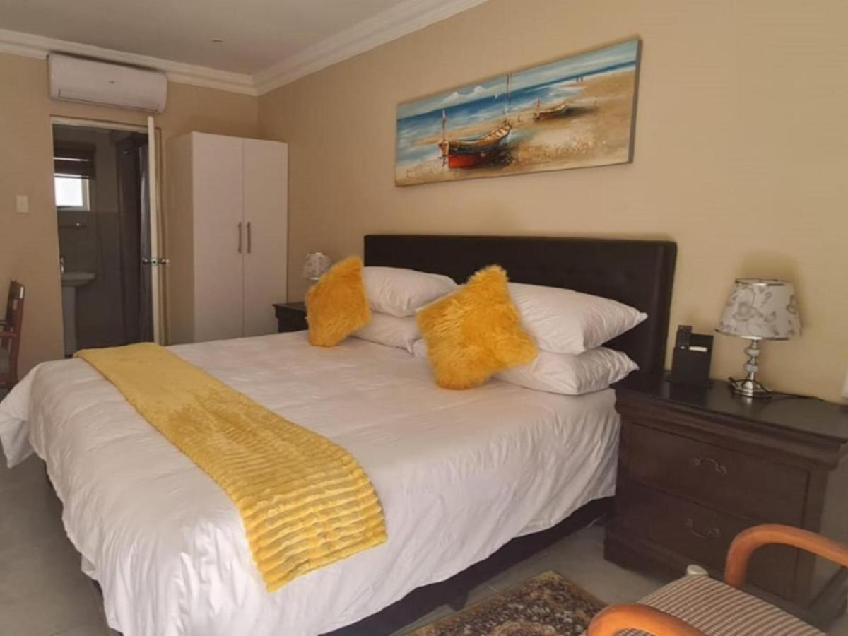 Benoni N12 Hotel Exterior photo