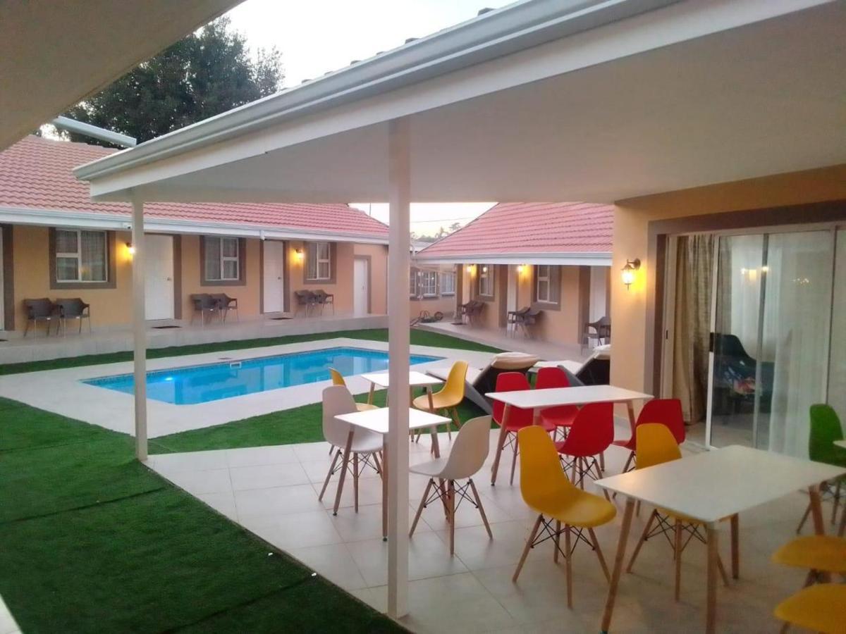 Benoni N12 Hotel Exterior photo